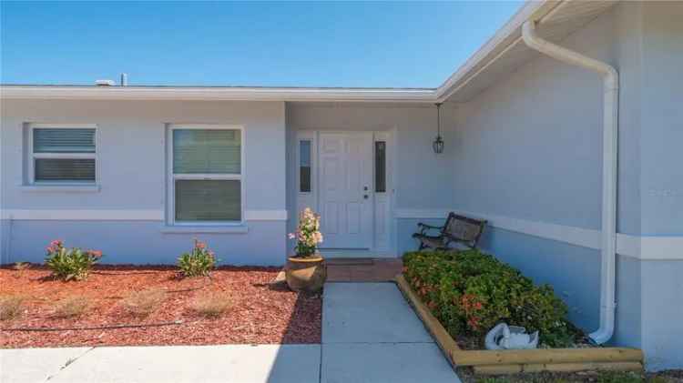 Single-family house For Sale in 259, Redwood Road, Venice Gardens, Florida