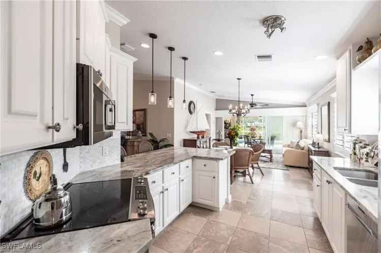 Single-family house For Sale in 28831, Vermillion Lane, Bonita Springs, Florida