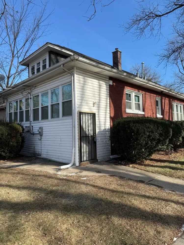 Single-family house For Sale in 11670, South Wallace Street, Chicago, Illinois