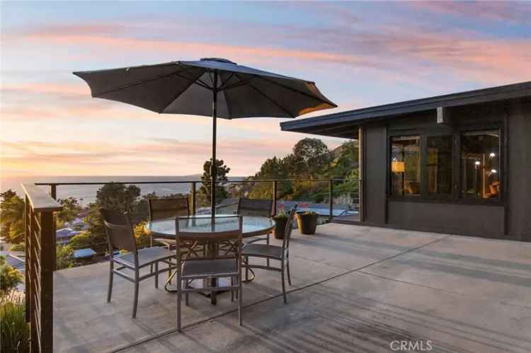 Single-family house For Sale in 22315, 3rd Avenue, Laguna Beach, California