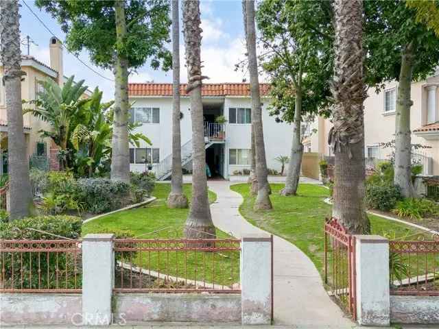 Multi-family house For Sale in Los Angeles, California