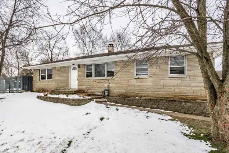 Single-family house For Sale in 8415, East 10th Street, Indianapolis, Indiana