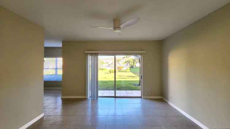 House For Sale in Palm Springs, Florida