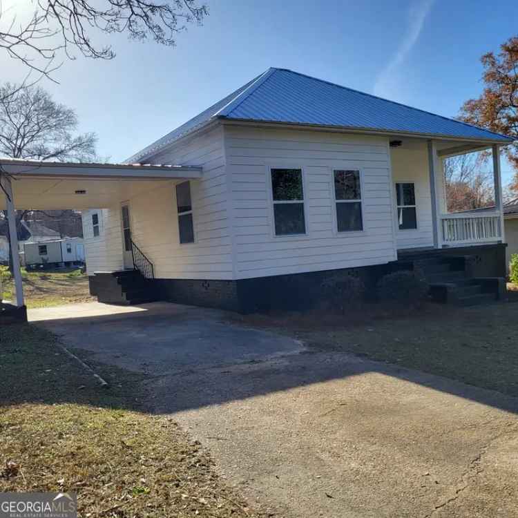 Single-family house For Sale in Valley, Alabama