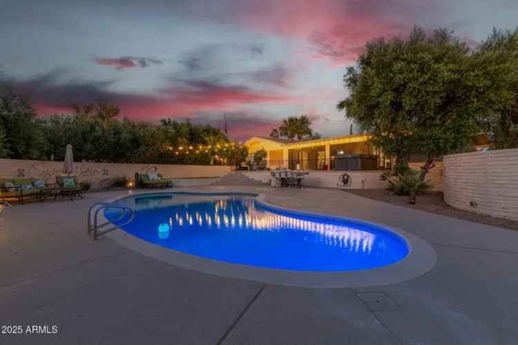 Single-family house For Sale in Carefree, Arizona