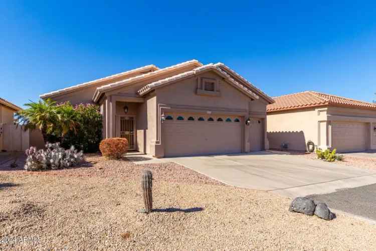 Single-family house For Sale in 11553, West Sonoran Court, Surprise, Arizona