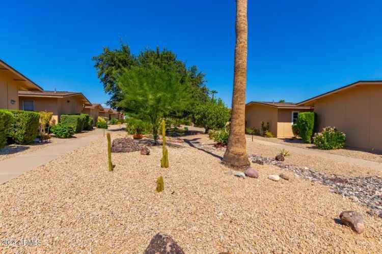 Single-family house For Sale in 13467, West Desert Glen Drive, Sun City West, Arizona