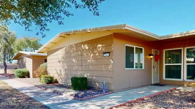 House For Sale in 17447, North 99th Drive, Sun City, Arizona