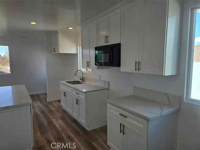 Multi-family house For Sale in 707, Camulos Street, Los Angeles, California