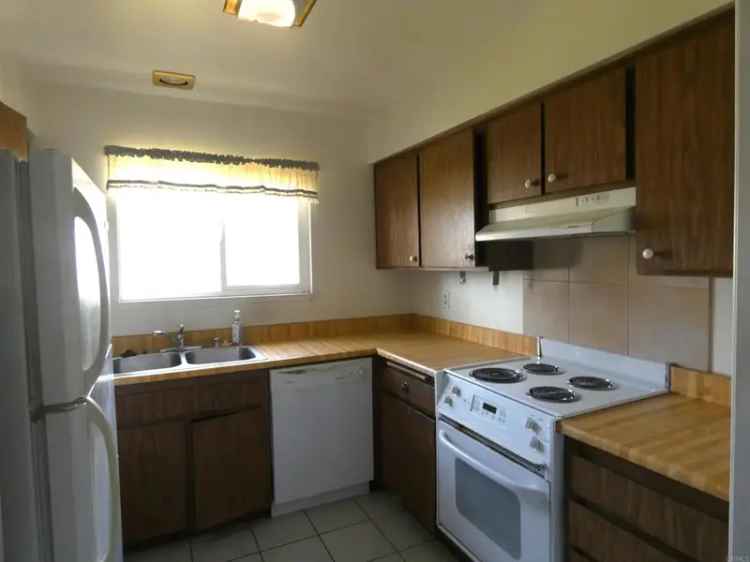 Condo For Sale in 3656, Mount Vernon Avenue, Oceanside, California