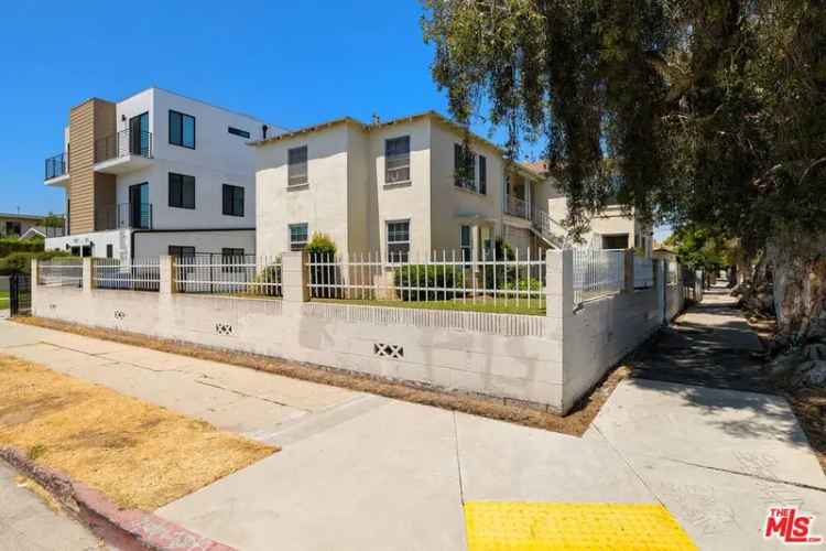 Multi-family house For Sale in 1749, West Boulevard, Los Angeles, California