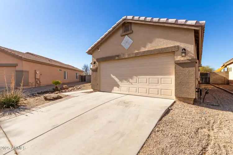 Single-family house For Sale in 1102, North 5th Street, Buckeye, Arizona