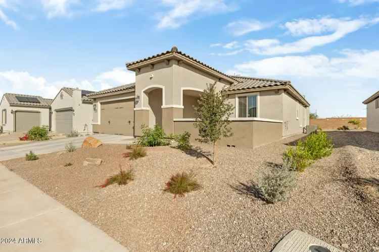 Single-family house For Sale in 26448, West Kimberly Way, Buckeye, Arizona