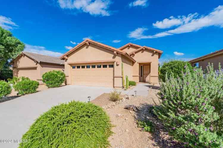 Single-family house For Sale in 602, North Eakins Trail, Green Valley, Arizona