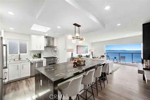 Single-family house For Sale in 1071, Baja Street, Laguna Beach, California