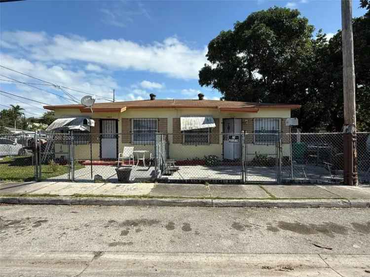 Multi-family house For Sale in 2523, Northwest 11th Avenue, Miami, Florida