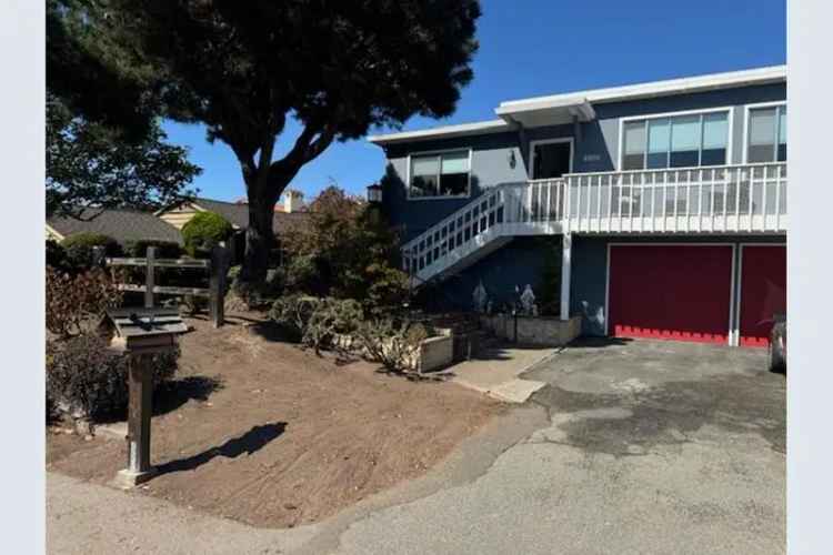 Single-family house For Sale in Carmel-by-the-Sea, California