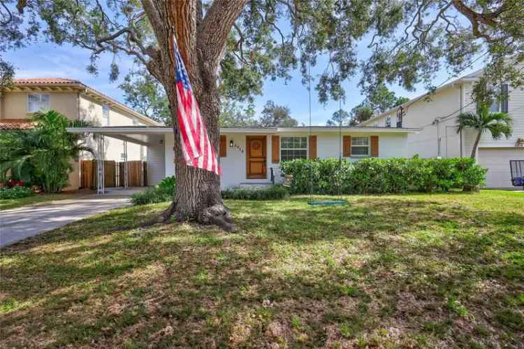 Single-family house For Sale in 5814, South 6th Street, Tampa, Florida