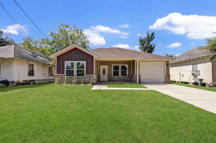 Single-family house For Sale in West Orange, Texas