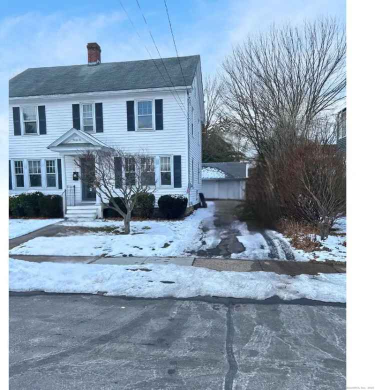 Single-family house For Sale in 96, Preston Street, Windsor, Connecticut