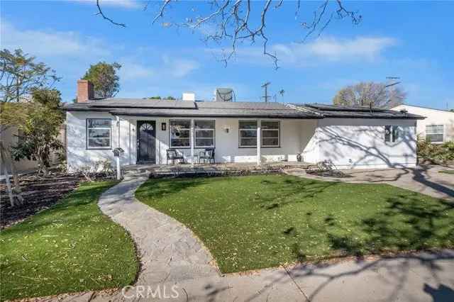 Single-family house For Sale in Los Angeles, California