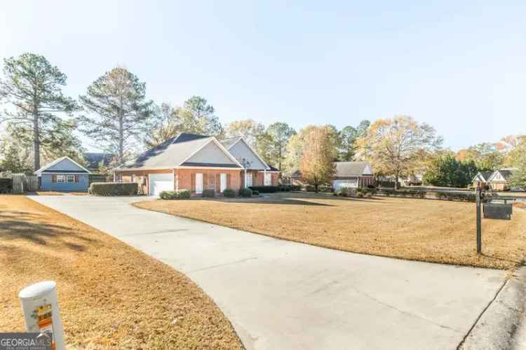 Single-family house For Sale in 104, Red Fox Run, Dublin, Georgia