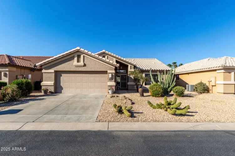 Single-family house For Sale in 3832, North 162nd Lane, Goodyear, Arizona