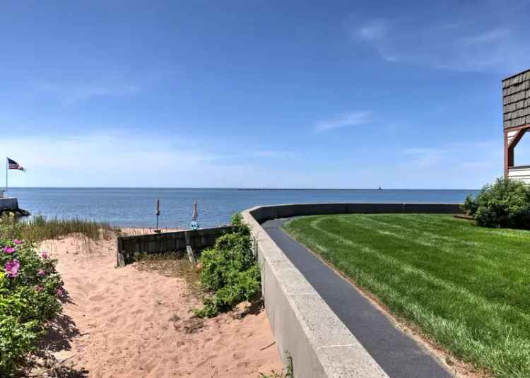 Condo For Sale in 2, Old Town Highway, East Haven, Connecticut