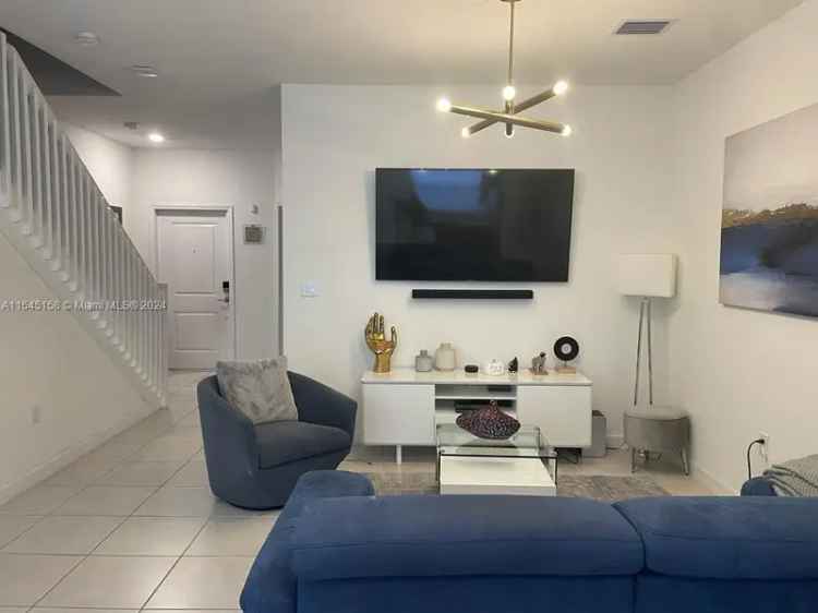 House For Sale in Miami Gardens, Florida