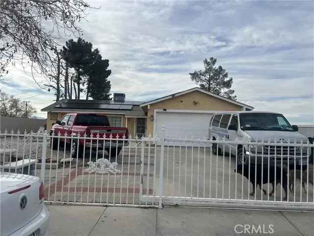 Single-family house For Sale in 16388, Victoria Drive, Victorville, California