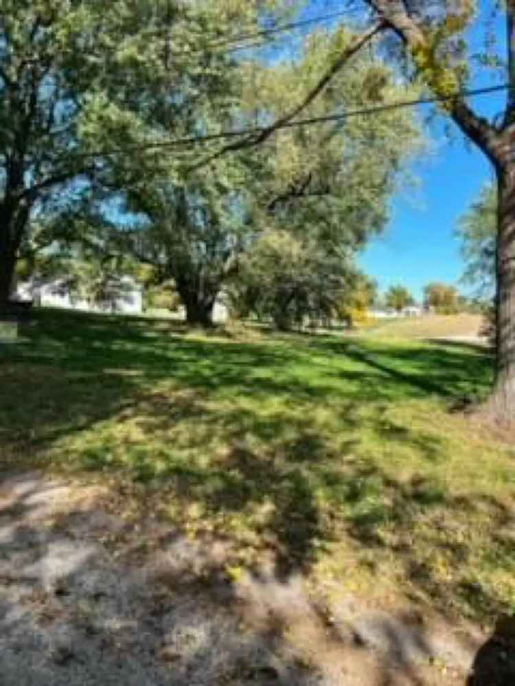 Land For Sale in 305, B Street, Independence, Missouri