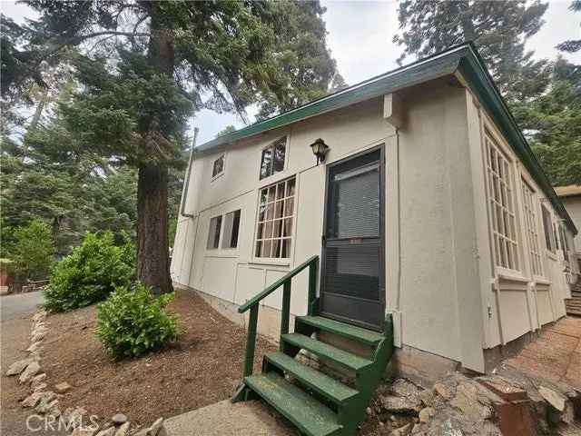 Single-family house For Sale in Twin Peaks, California