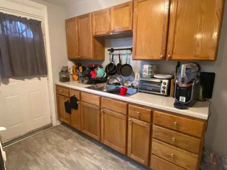 Multi-family house For Sale in 1420, Wentworth Avenue, Calumet City, Illinois