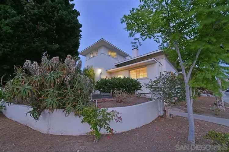 Single-family house For Sale in 1401, Park Row, San Diego, California