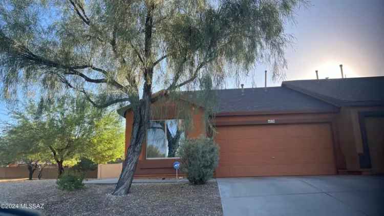 House For Sale in 6020, South Avenida Ribero, Tucson, Arizona