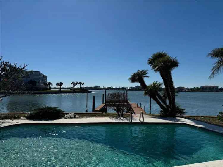 Single-family house For Sale in 1285, 79th Street South, Saint Petersburg, Florida