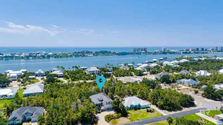 Single-family house For Sale in 31172, Oak Drive, Orange Beach, Alabama