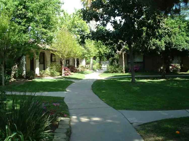 Spacious Apartments near Fresno State - Pool & Recreation Room