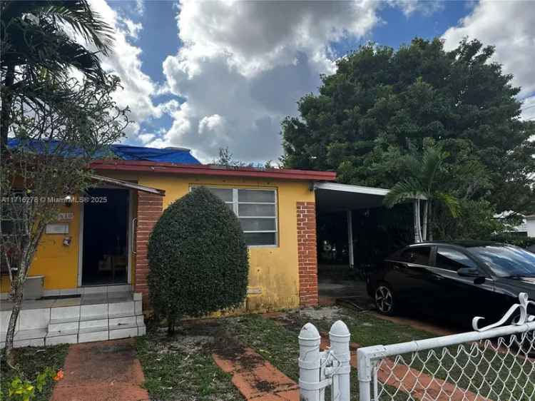 Single-family house For Sale in 5410, Southwest 2nd Street, Coral Gables, Florida