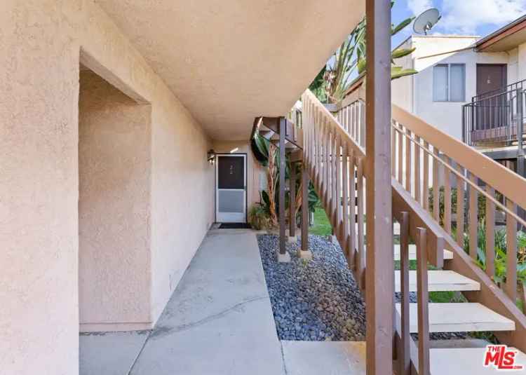 Multi-family house For Sale in 18652, Libra Circle, Huntington Beach, California