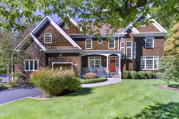 Single-family house For Sale in 415, Danbury Road, Ridgefield, Connecticut