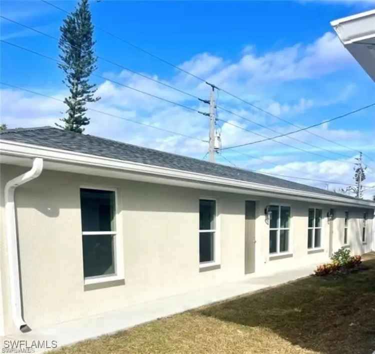 Multi-family house For Sale in 2164, Edison Avenue, Fort Myers, Florida