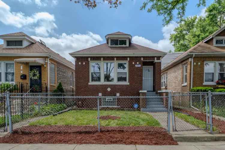 Single-family house For Sale in 347, West 101st Street, Chicago, Illinois