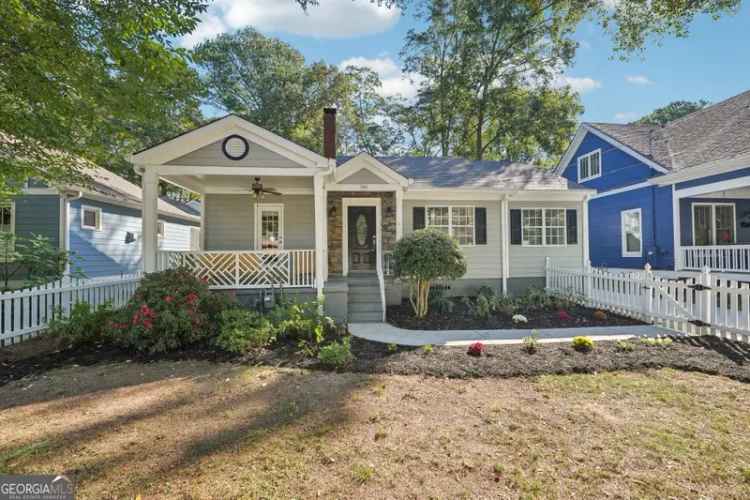 Single-family house For Sale in 910, East Lake Drive, Decatur, Georgia