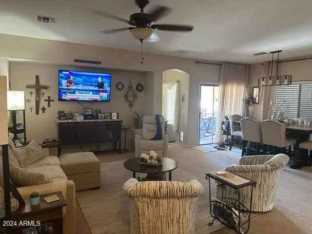 Single-family house For Sale in 45091, West Gavilan Drive, Maricopa, Arizona