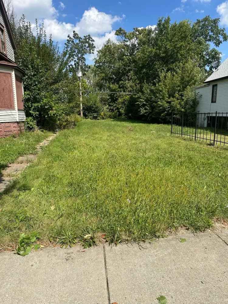 Land For Sale in 34, West 112th Street, Chicago, Illinois