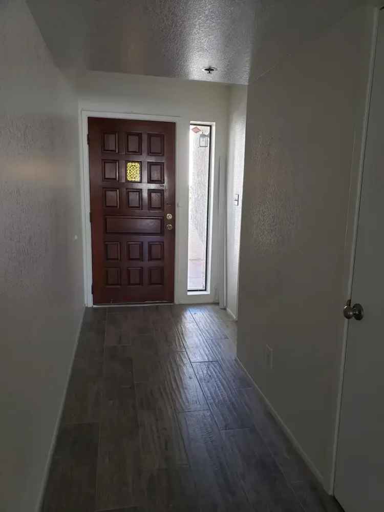 Townhouse for Rent Two Master Bedrooms Fireplace Patio