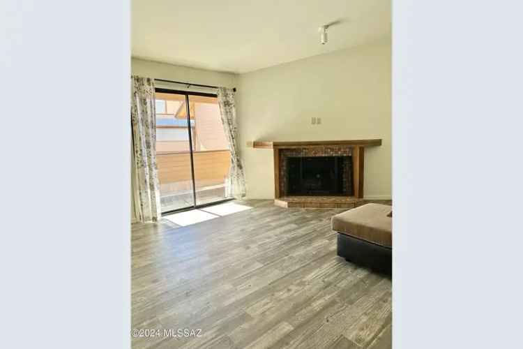 Condo For Sale in 1703, West Midvale Village Drive, Tucson, Arizona