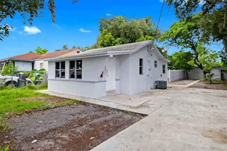 Single-family house For Sale in 2919, Northwest 30th Street, Miami, Florida