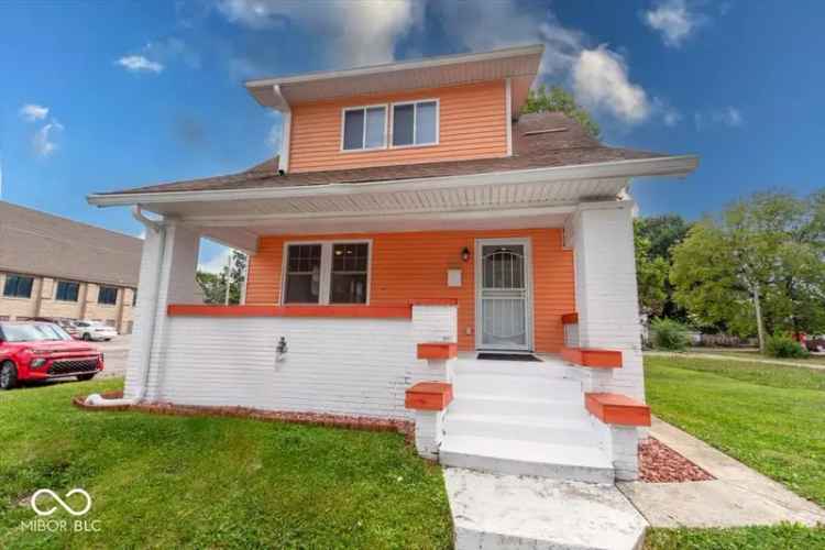 Single-family house For Sale in 2821, East New York Street, Indianapolis, Indiana